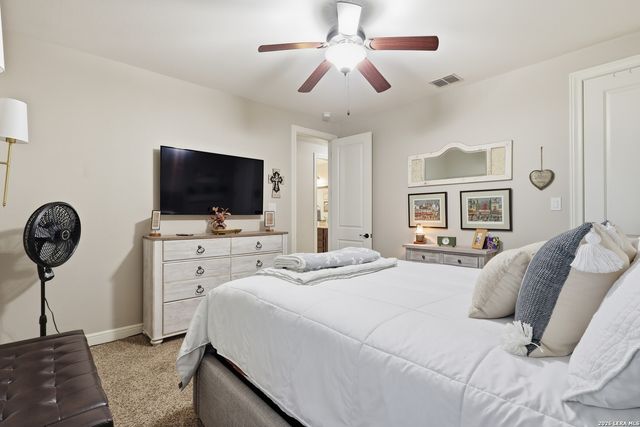 239 Sittre Dr, Castroville, TX 78009