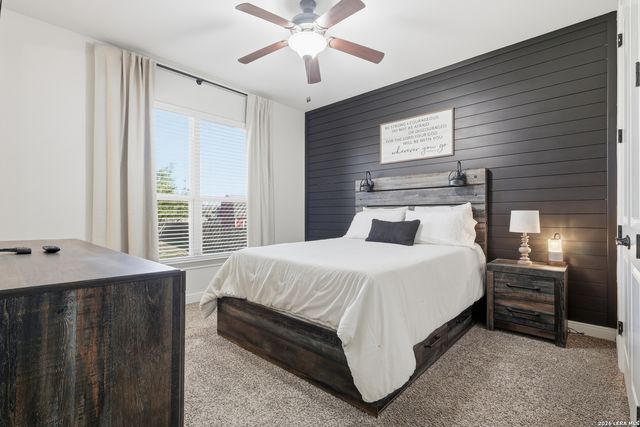 239 Sittre Dr, Castroville, TX 78009