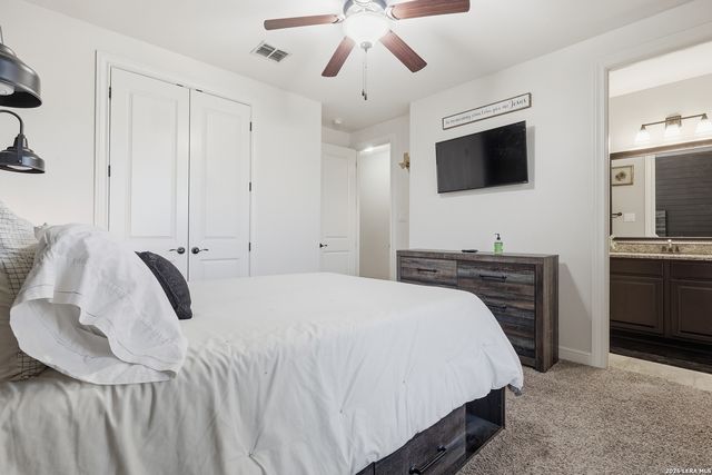 239 Sittre Dr, Castroville, TX 78009