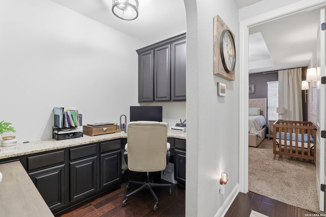 239 Sittre Dr, Castroville, TX 78009