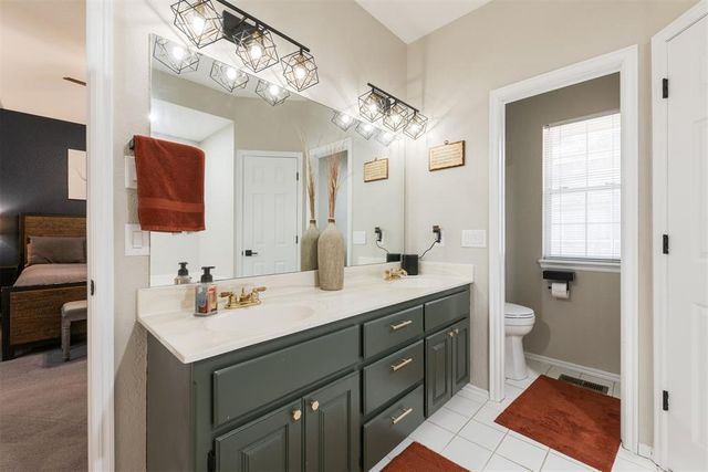 817 Fox Hill Drive, Edmond, OK 73034