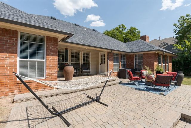 817 Fox Hill Drive, Edmond, OK 73034
