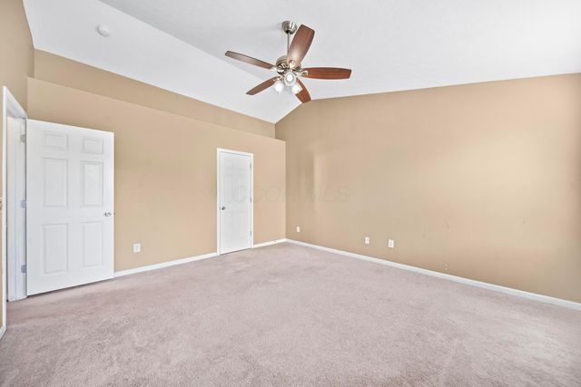 1161 Willow Oak Drive, Blacklick, OH 43004