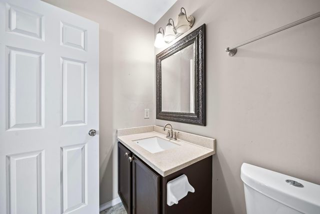 1161 Willow Oak Drive, Blacklick, OH 43004