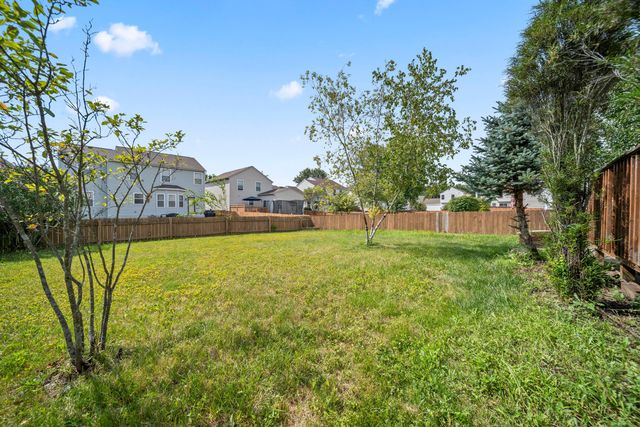 1161 Willow Oak Drive, Blacklick, OH 43004