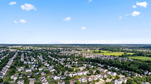 1161 Willow Oak Drive, Blacklick, OH 43004