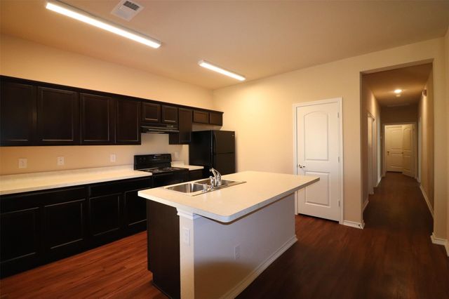 232 Michelle Drive, Grand Prairie, TX 75051