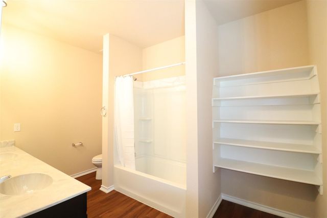 232 Michelle Drive, Grand Prairie, TX 75051