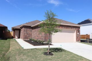232 Michelle Drive, Grand Prairie, TX 75051