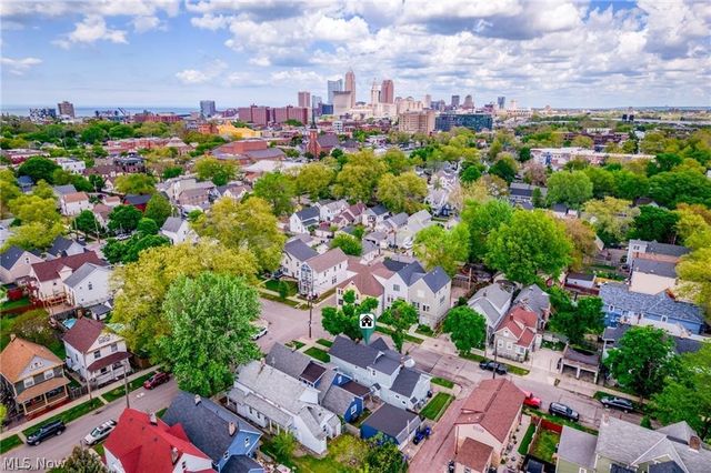 3301 Hancock Avenue Up, Cleveland, OH 44113