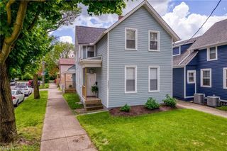 3301 Hancock Avenue Up, Cleveland, OH 44113