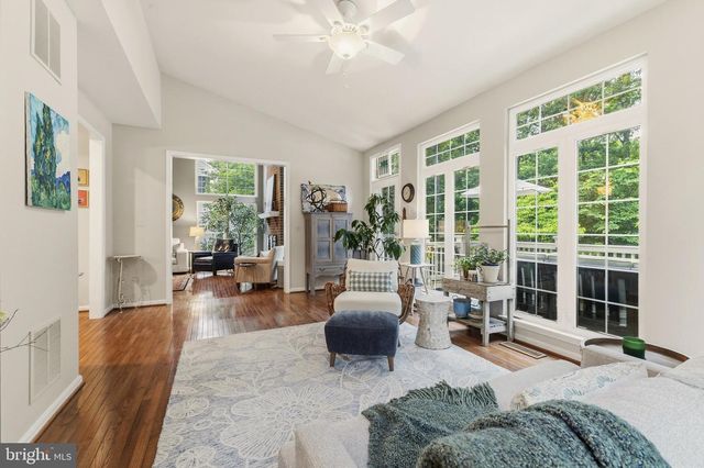 15187 WINDY HOLLOW CIR, Gainesville, VA 20155
