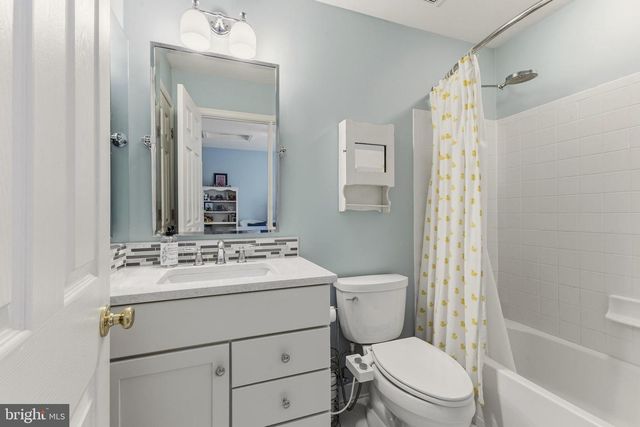 15187 WINDY HOLLOW CIR, Gainesville, VA 20155
