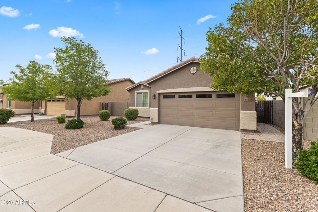 2428 W BRANHAM Lane, Phoenix, AZ 85041 — exterior