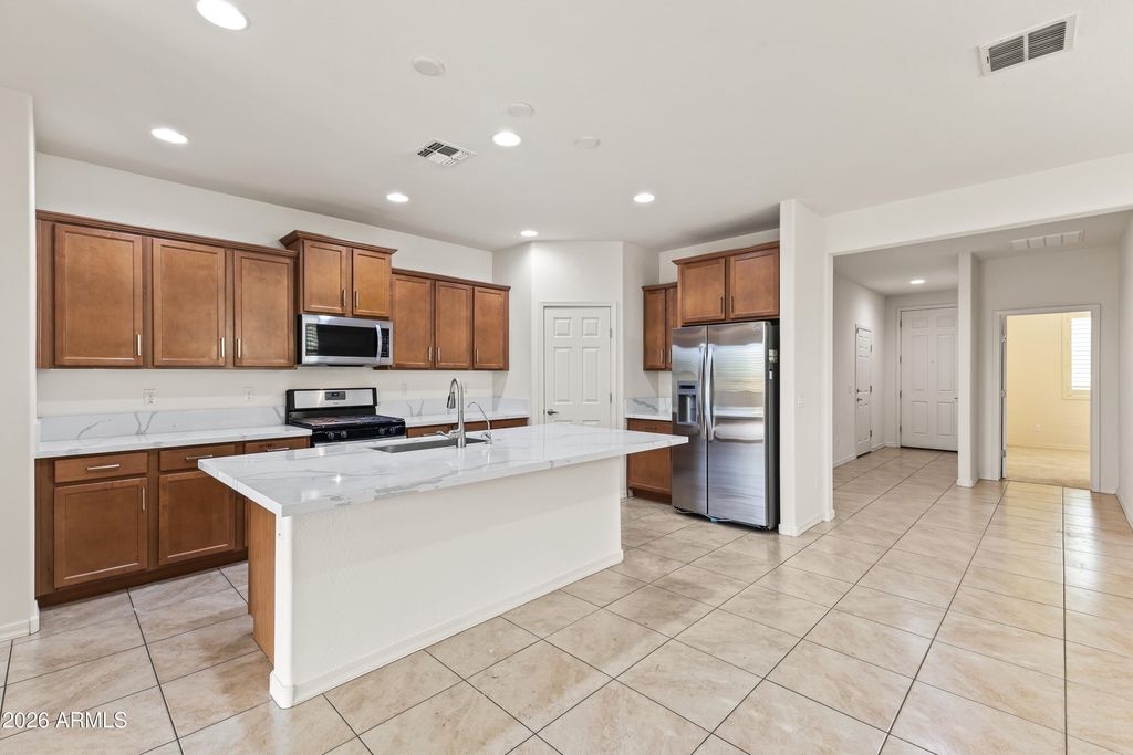 2428 W BRANHAM Lane, Phoenix, AZ 85041 — photo 5