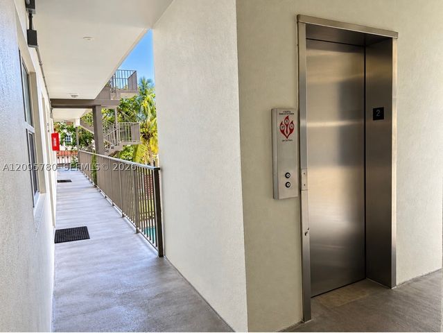 609 NE 13th Ave 203, Fort Lauderdale, FL 33304