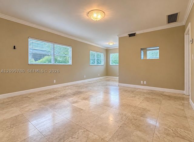 609 NE 13th Ave 203, Fort Lauderdale, FL 33304