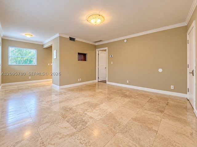 609 NE 13th Ave 203, Fort Lauderdale, FL 33304