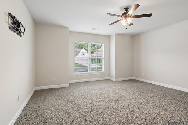 11876 Wildebeest Ridge Dr, Denham Springs, LA 70726