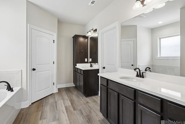 11876 Wildebeest Ridge Dr, Denham Springs, LA 70726