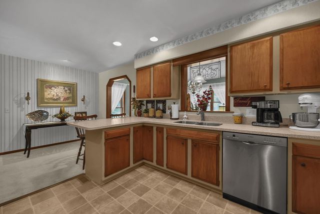 634 Knoll Drive, Granville, OH 43023