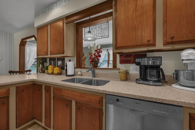 634 Knoll Drive, Granville, OH 43023