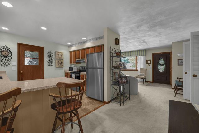 634 Knoll Drive, Granville, OH 43023