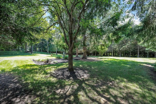 634 Knoll Drive, Granville, OH 43023