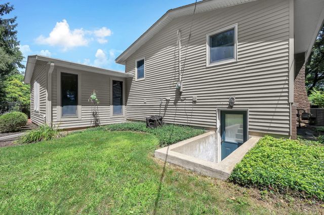 634 Knoll Drive, Granville, OH 43023