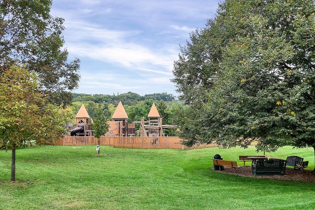 634 Knoll Drive, Granville, OH 43023