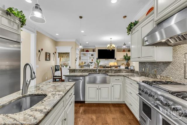 1913 Saint Catherine Circle, Richmond Hill, GA 31324