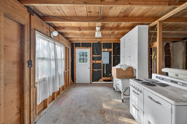 6500 N River Road, Freeland, MI 48623