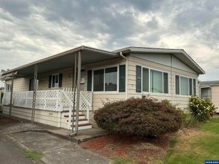 5422 Portland Rd NE #24, Salem, OR 97305