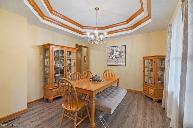 5688 Shallow Creek Avenue, Louisville, OH 44641