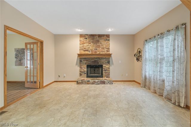 5688 Shallow Creek Avenue, Louisville, OH 44641
