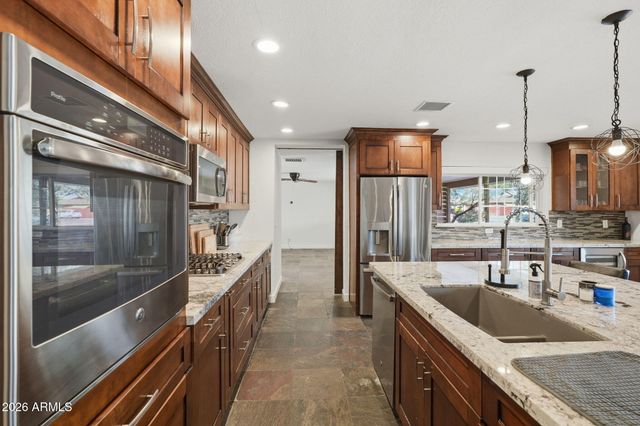 8307 E CLARENDON Avenue, Scottsdale, AZ 85251