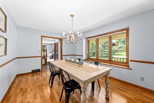 W237N3390 Five Fields ROAD, Pewaukee, WI 53072