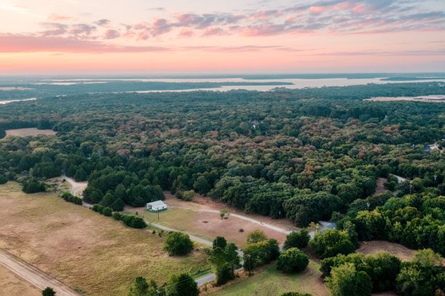 495 Blackjack Road, Valley View, TX 76272