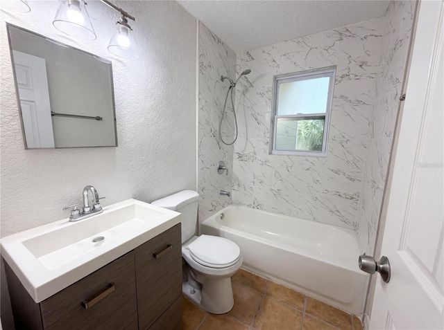 4010 E PARIS STREET, Tampa, FL 33610