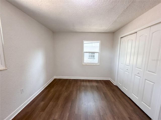 4010 E PARIS STREET, Tampa, FL 33610