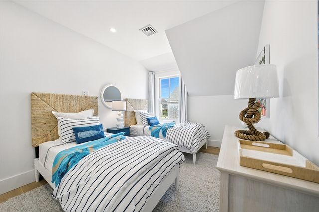 4 Goldenrod Court, Nantucket, MA 02554