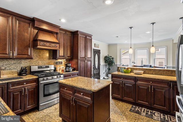 1755 ROCKWELL RD, Abington, PA 19001