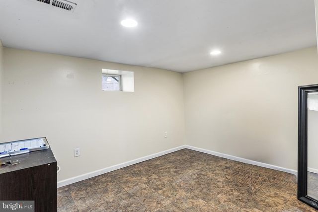 1755 ROCKWELL RD, Abington, PA 19001