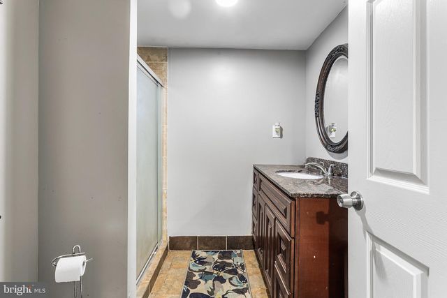 1755 ROCKWELL RD, Abington, PA 19001