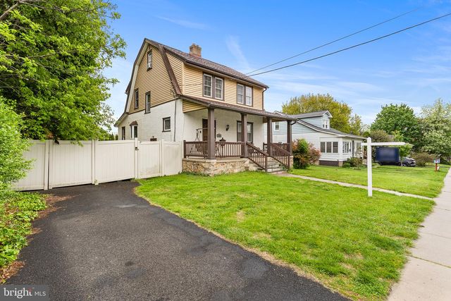 1755 ROCKWELL RD, Abington, PA 19001