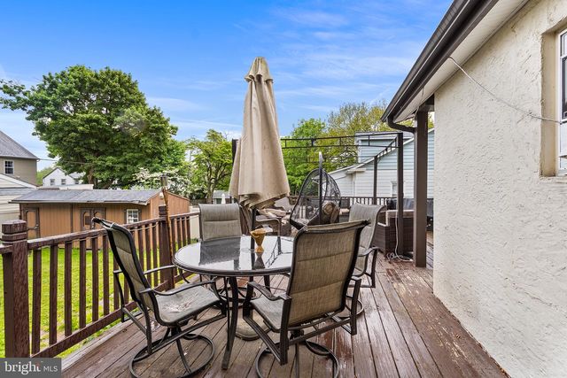 1755 ROCKWELL RD, Abington, PA 19001