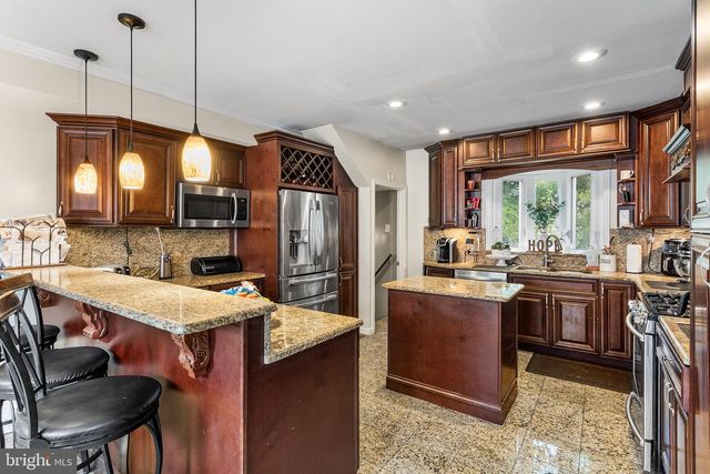 1755 ROCKWELL RD, Abington, PA 19001