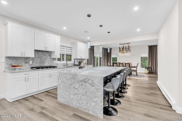 14 Black Walnut Way, Marlboro, NJ 07746
