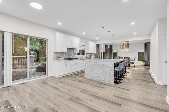 14 Black Walnut Way, Marlboro, NJ 07746