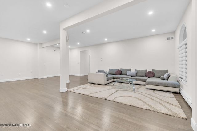 14 Black Walnut Way, Marlboro, NJ 07746